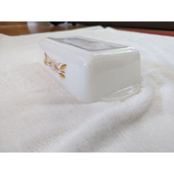 Fireking Vintage Casserole Dish - Picture 5 of 12